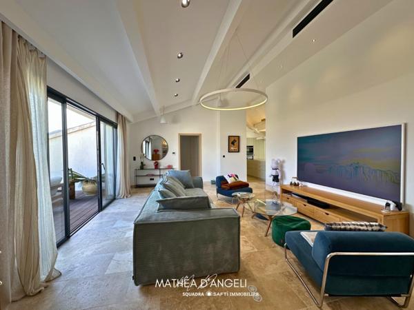 Une villa suspendue au coeur de Calvi