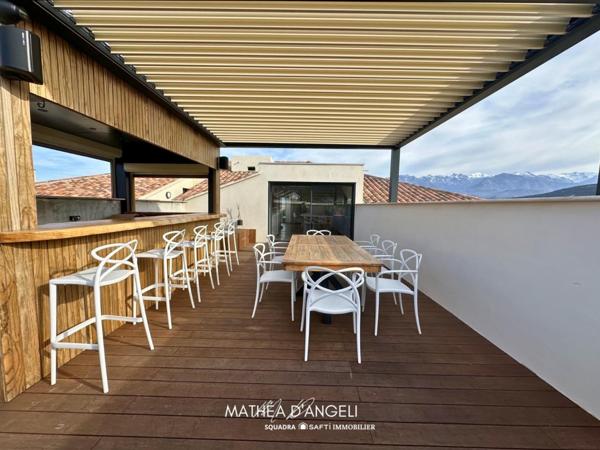 Une villa suspendue au coeur de Calvi