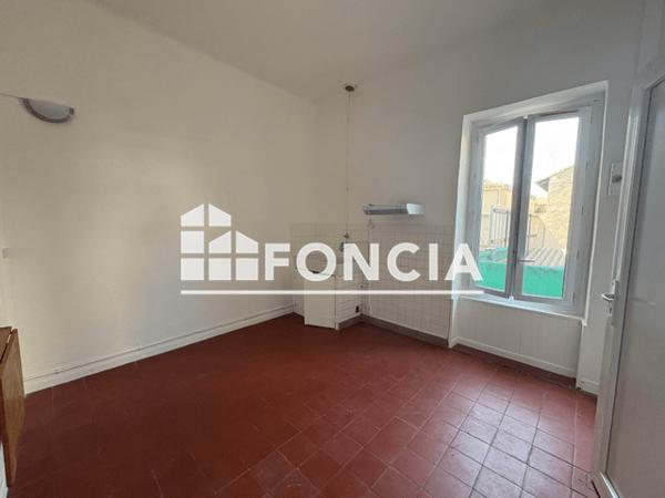 Location Studio 25.74 m² - 16 RUE DHUODA - Nimes 30000