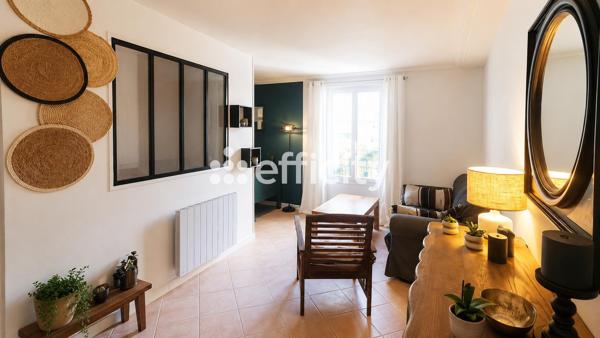 Maison
         3 pièces
        - 87 m² 164 900 € *