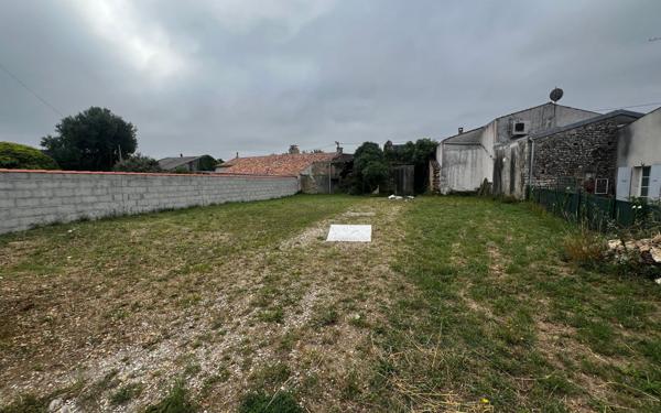 Terrain à vendre    Meursac