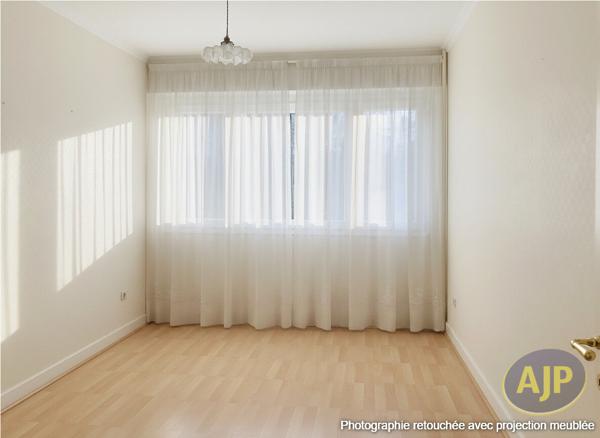 Appartement à vendre Cholet - 4 pièces, 69m² avec 2 chambre(s) à 144 000€ - AJP Immobilier Cholet