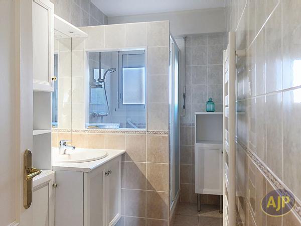 Appartement à vendre Cholet - 4 pièces, 69m² avec 2 chambre(s) à 144 000€ - AJP Immobilier Cholet