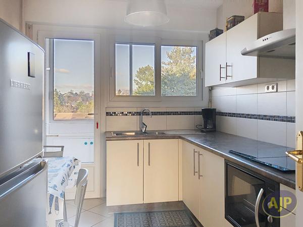 Appartement à vendre Cholet - 4 pièces, 69m² avec 2 chambre(s) à 144 000€ - AJP Immobilier Cholet