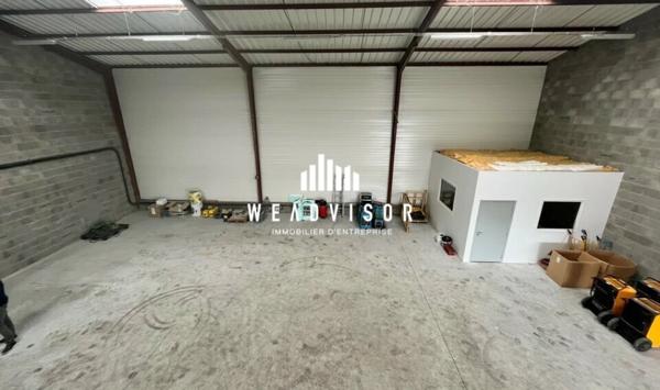 A LOUER : ZONE NORD - CELLULE D'ACTIVITÉS DE 270 M² AVEC BUREAUX