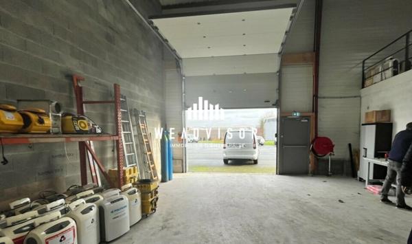 A LOUER : ZONE NORD - CELLULE D'ACTIVITÉS DE 270 M² AVEC BUREAUX