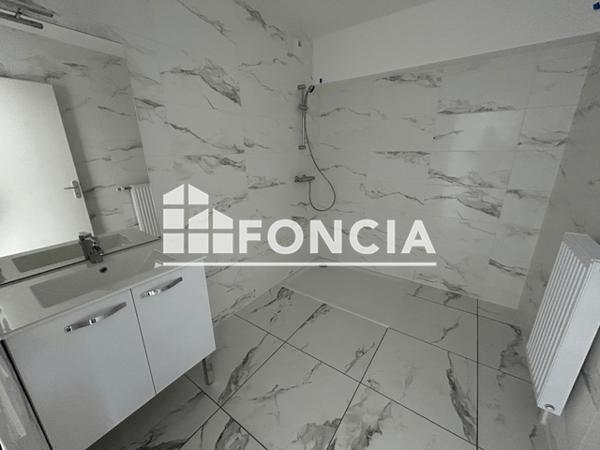 Location Appartement 3 pièces 74.3 m² - 2/4 RUE DES FORGETTES Rouen 76000