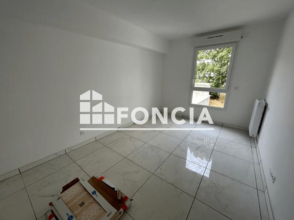 Location Appartement 3 pièces 74.3 m² - 2/4 RUE DES FORGETTES Rouen 76000