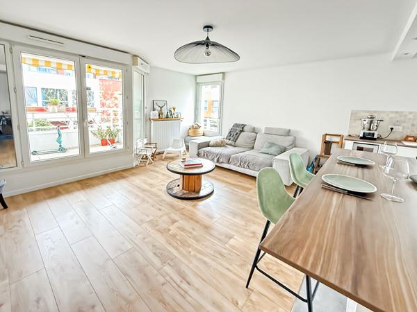 Appartement Courbevoie 4 pièce(s) 80 m2