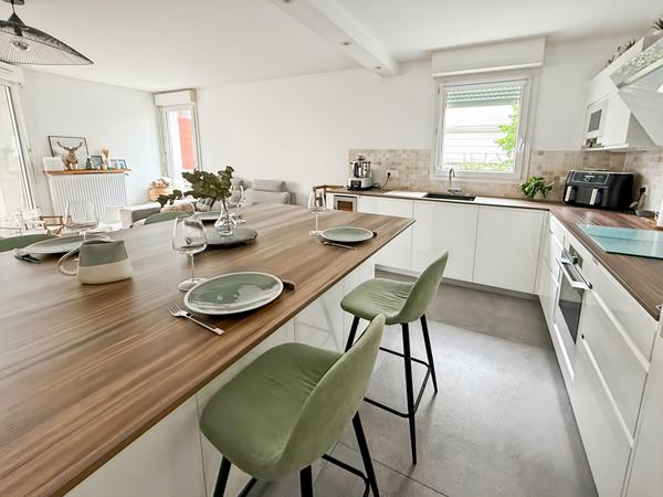 Appartement Courbevoie 4 pièce(s) 80 m2