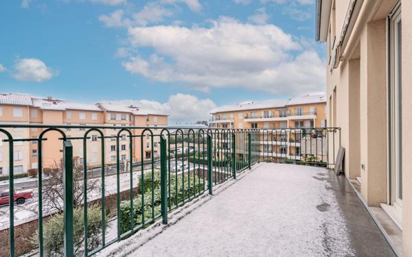 Appartement à vendre    5 pièces • 96,69 m2 Villefranche-sur-Saône