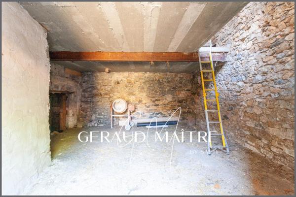 maison de village avec cour, garage et gros potentiel