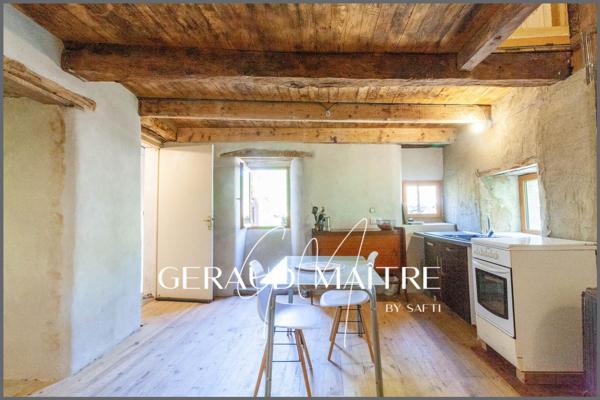 maison de village avec cour, garage et gros potentiel