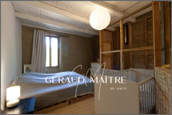 maison de village avec cour, garage et gros potentiel