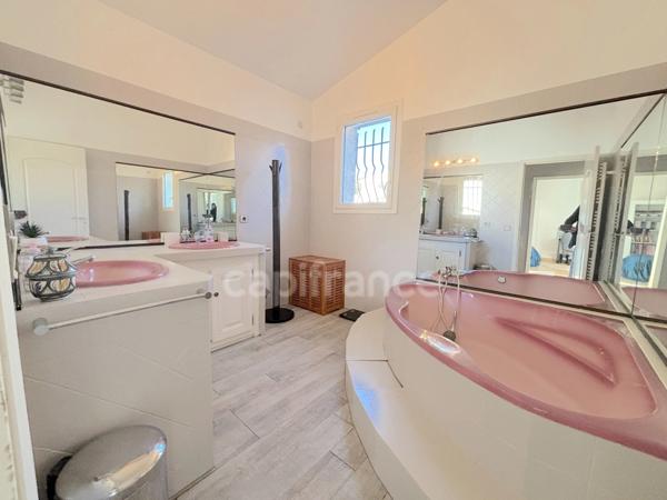 Maison à vendre 4 pièces MOUGINS (06)