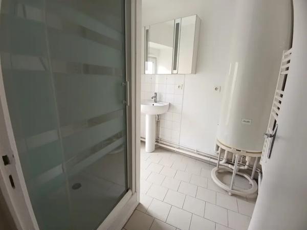 Deux appartements dans immeuble de rapport
