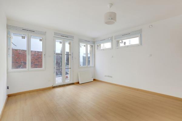 Saint-Denis (93200) Maison neuve avec jardin à Saint-Denis – Proche métro et fort potentiel