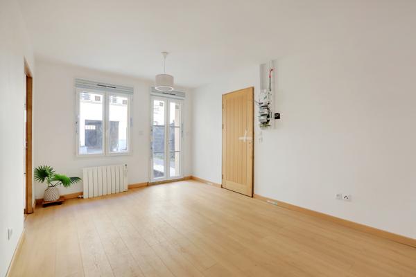 Saint-Denis (93200) Maison neuve avec jardin à Saint-Denis – Proche métro et fort potentiel