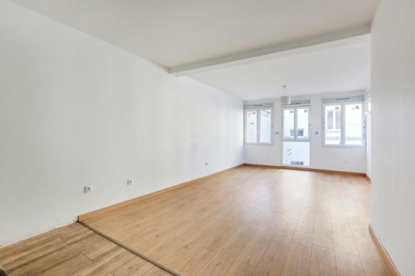 Saint-Denis (93200) Maison neuve avec jardin à Saint-Denis – Proche métro et fort potentiel