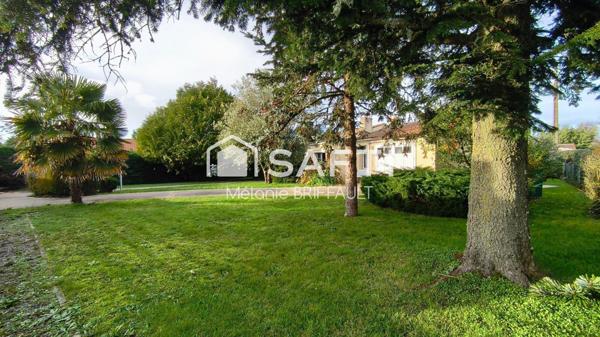 Maison plain pied - proche bourg - au calme