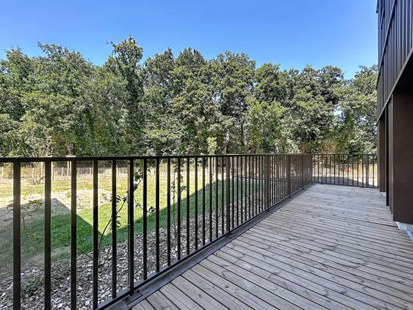 ANGERS BELLE BEILLE T2 MODERNE 48 M2 AVEC TERRASSE ET VUE SUR LA VERDURE Angers