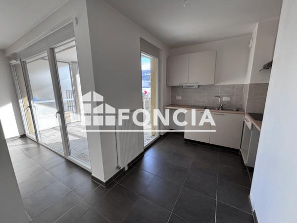 Location Appartement 4 pièces 81.39 m² - 27 AVENUE DU GRAND CHATELET Grenoble 38000
