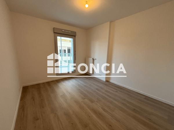 Location Appartement 3 pièces 68.68 m² - 2/8 RUE COLONEL FABIEN DU MOULIN BRULE Reims 51100