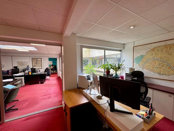 Local/bureau à louer Convention PARIS 15EME ARRONDISSEMENT (75)