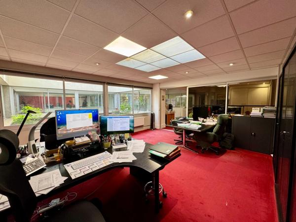 Local/bureau à louer Convention PARIS 15EME ARRONDISSEMENT (75)