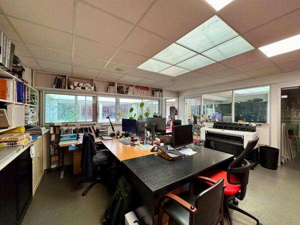 Local/bureau à louer Convention PARIS 15EME ARRONDISSEMENT (75)