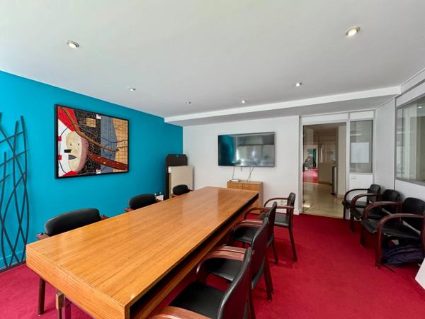 Local/bureau à louer Convention PARIS 15EME ARRONDISSEMENT (75)