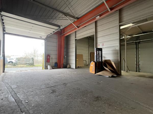 Local D’activité 1330m² – Beaucouze