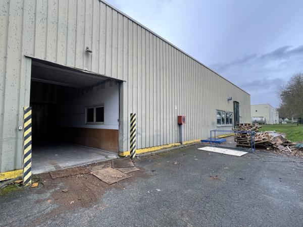 Local D’activité 1330m² – Beaucouze