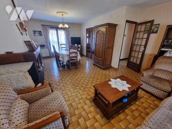 A vendre à Romorantin-Lanthenay (41), située au nord de Romorantin, dans un quartier résidentie...