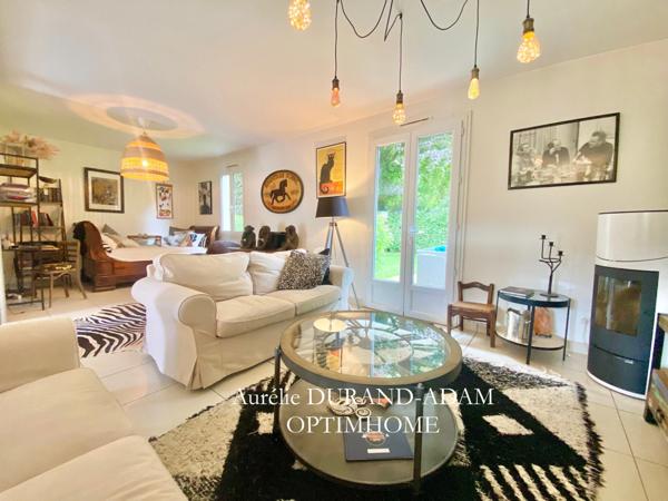 Honfleur - Agréable maison 4 chambres - Superbe jardin - Proche des écoles - 5 minutes en voiture du Vieux-Bassin