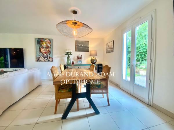 Honfleur - Agréable maison 4 chambres - Superbe jardin - Proche des écoles - 5 minutes en voiture du Vieux-Bassin