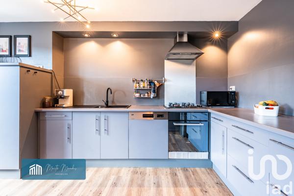 Appartement à vendre 6 pièces 111 m² Saint-Romain-le-Puy