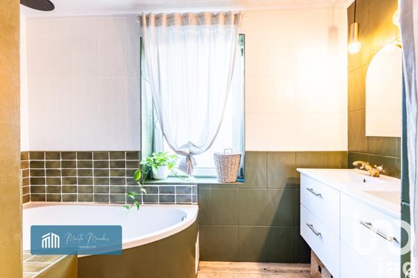 Appartement à vendre 6 pièces 111 m² Saint-Romain-le-Puy