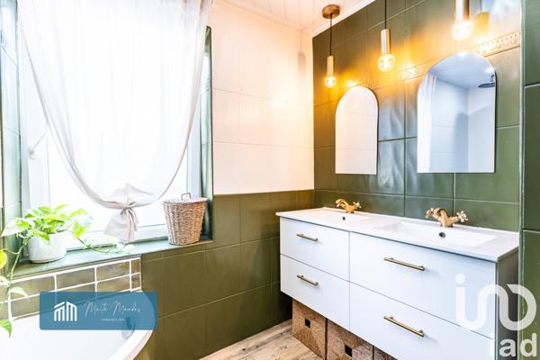 Appartement à vendre 6 pièces 111 m² Saint-Romain-le-Puy