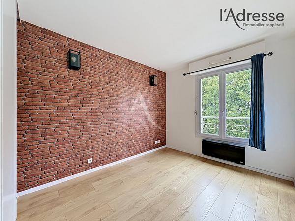 SURESNES limite Puteaux - Appartement 5 pièces 101m², cave et parking