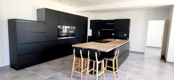 Maison ancienne Mesnac village 270 m²