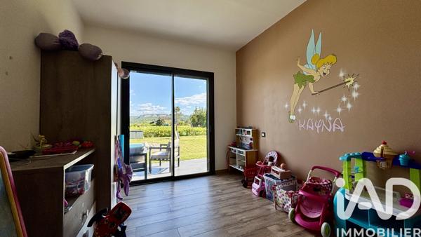 Maison à vendre 5 pièces 182 m² Vallon-Pont-d'Arc