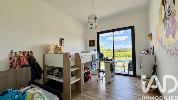 Maison à vendre 5 pièces 182 m² Vallon-Pont-d'Arc