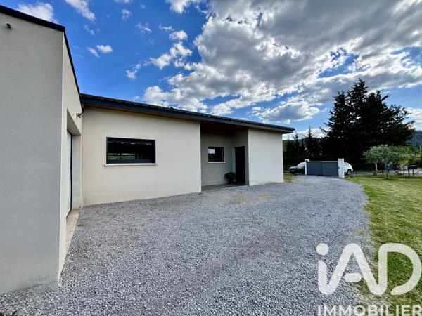 Maison à vendre 5 pièces 182 m² Vallon-Pont-d'Arc