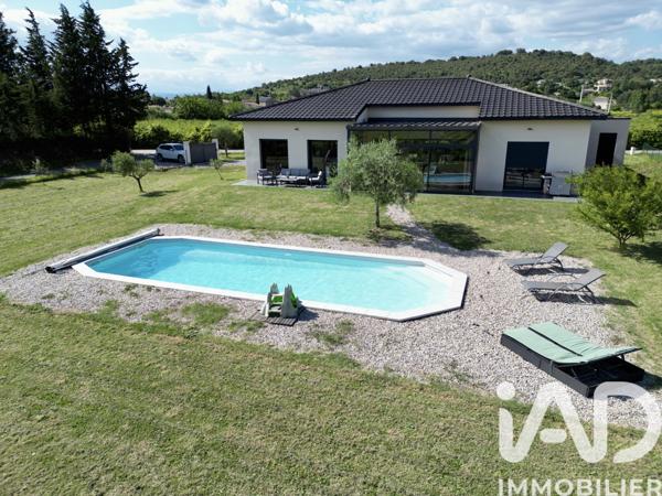 Maison à vendre 5 pièces 182 m² Vallon-Pont-d'Arc