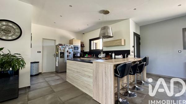 Maison à vendre 5 pièces 182 m² Vallon-Pont-d'Arc