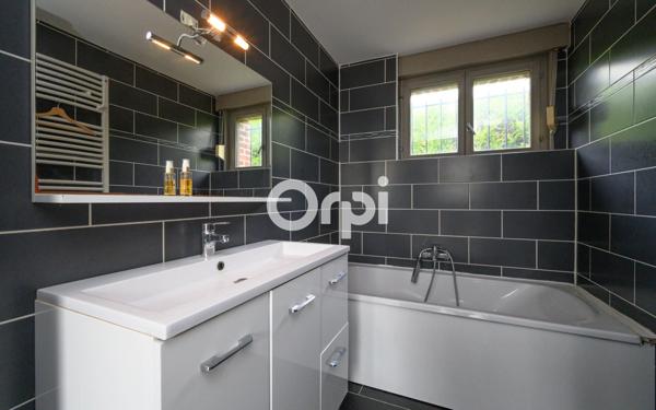 Maison à vendre    5 pièces •  Santes