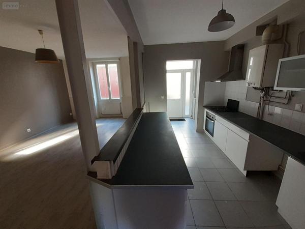 Maison de ville à vendre à Écommoy dans la Sarthe (72220), ref : 023/2056