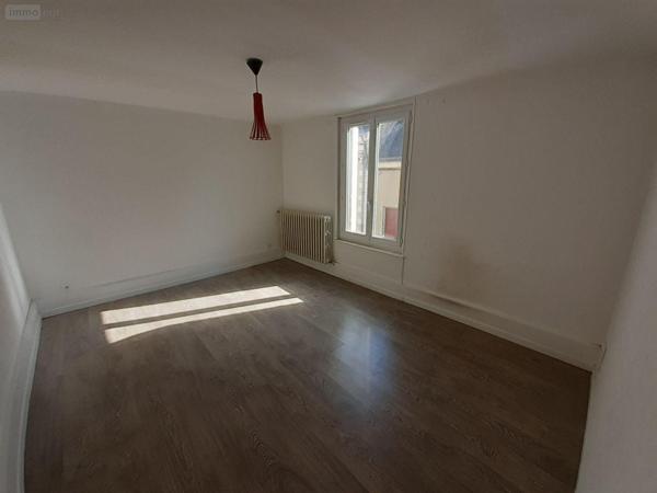 Maison de ville à vendre à Écommoy dans la Sarthe (72220), ref : 023/2056