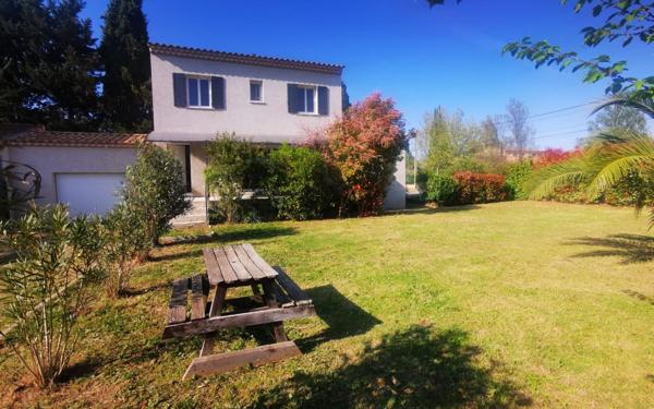 Maison à louer    4 pièces •  Sauveterre